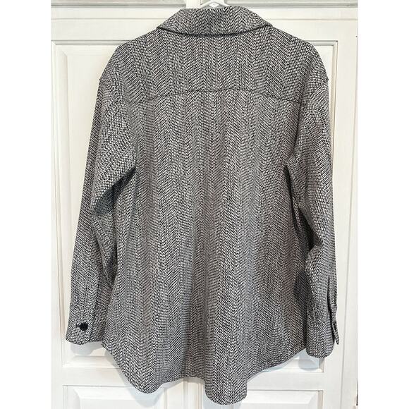 Athleta Shirt Jacket Women’s Size Medium Textured Button Up Braiden Black White - Picture 8 of 11
